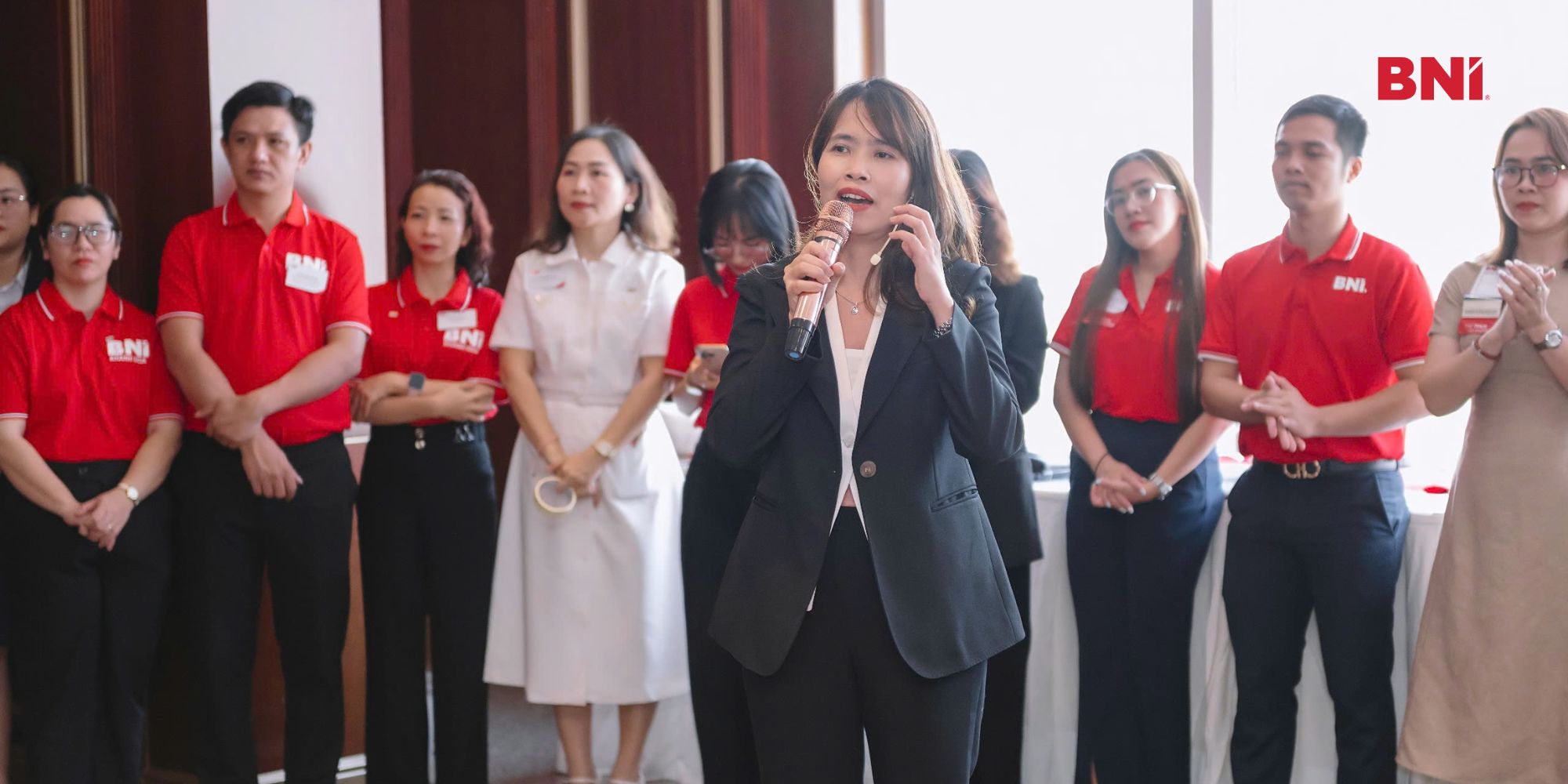 lang-nghe-chia-se-y-nghia-bni-viet-nam